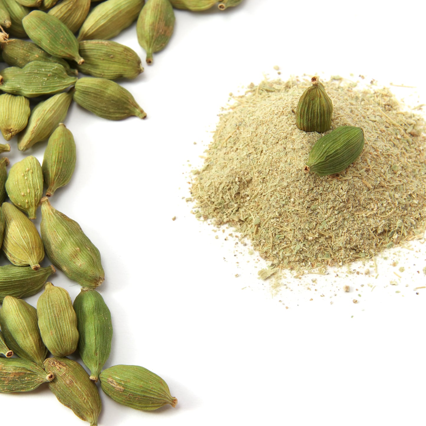Cardamom_ground_1